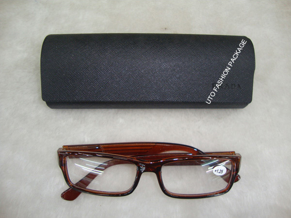 Eyeglasses Containers