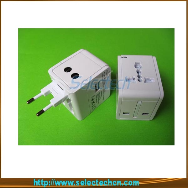 Socket with Plug