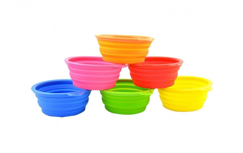 Pet Bowls & Feeders