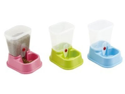 Pet Bowls & Feeders